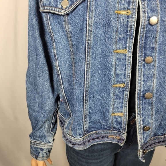 Together Vintage Jean Jacket with Embroidery Size Small - Picture 5 of 13